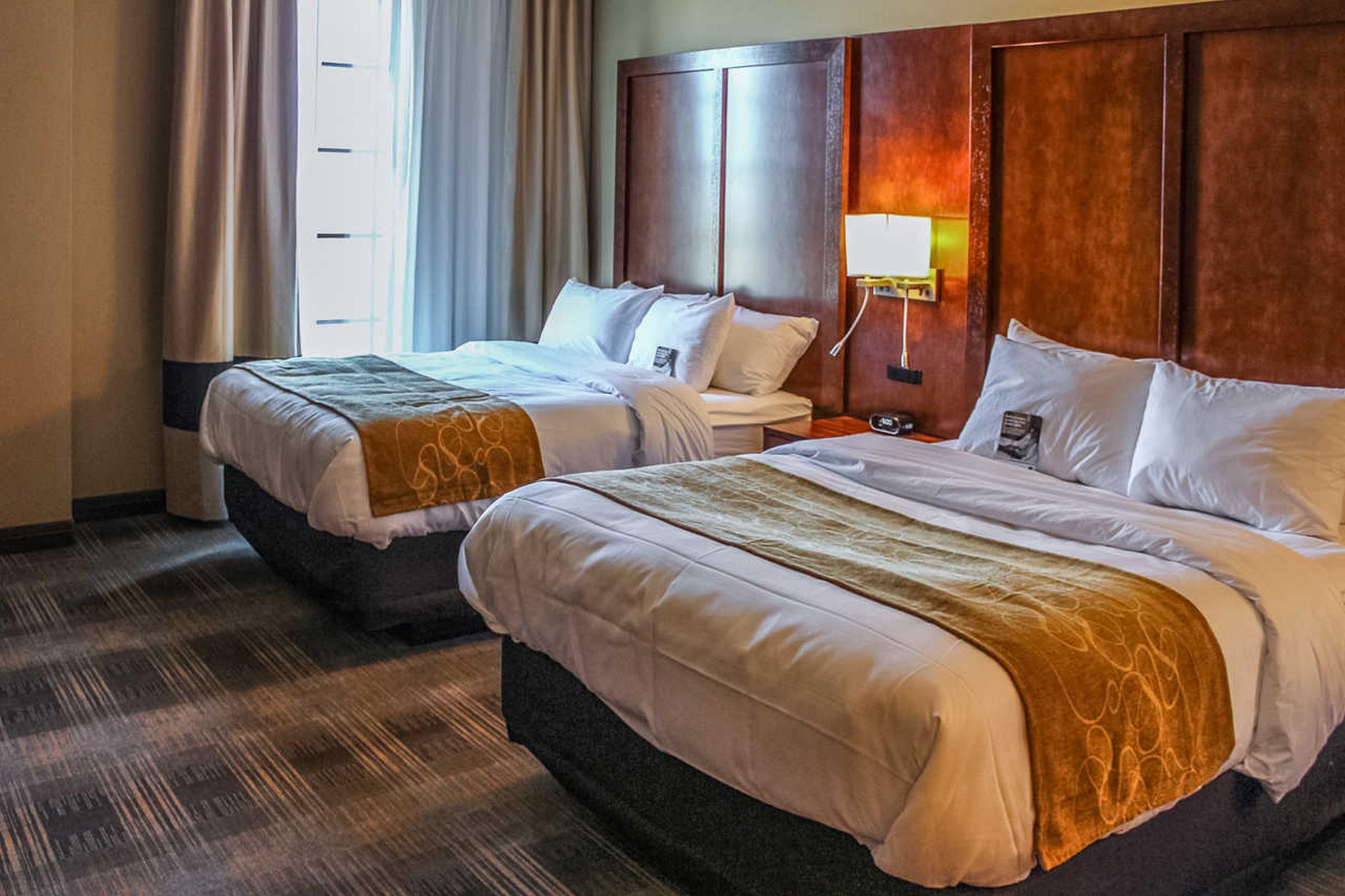 Comfort Suites University Брукингс Экстерьер фото